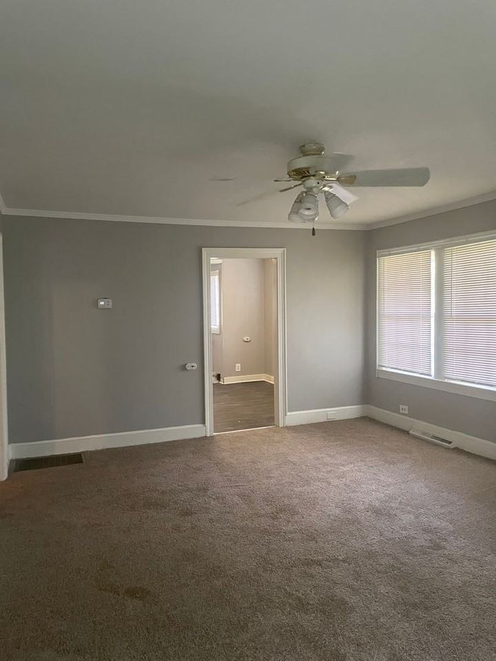 301 W Ruby Ave - Photo 7 of 12