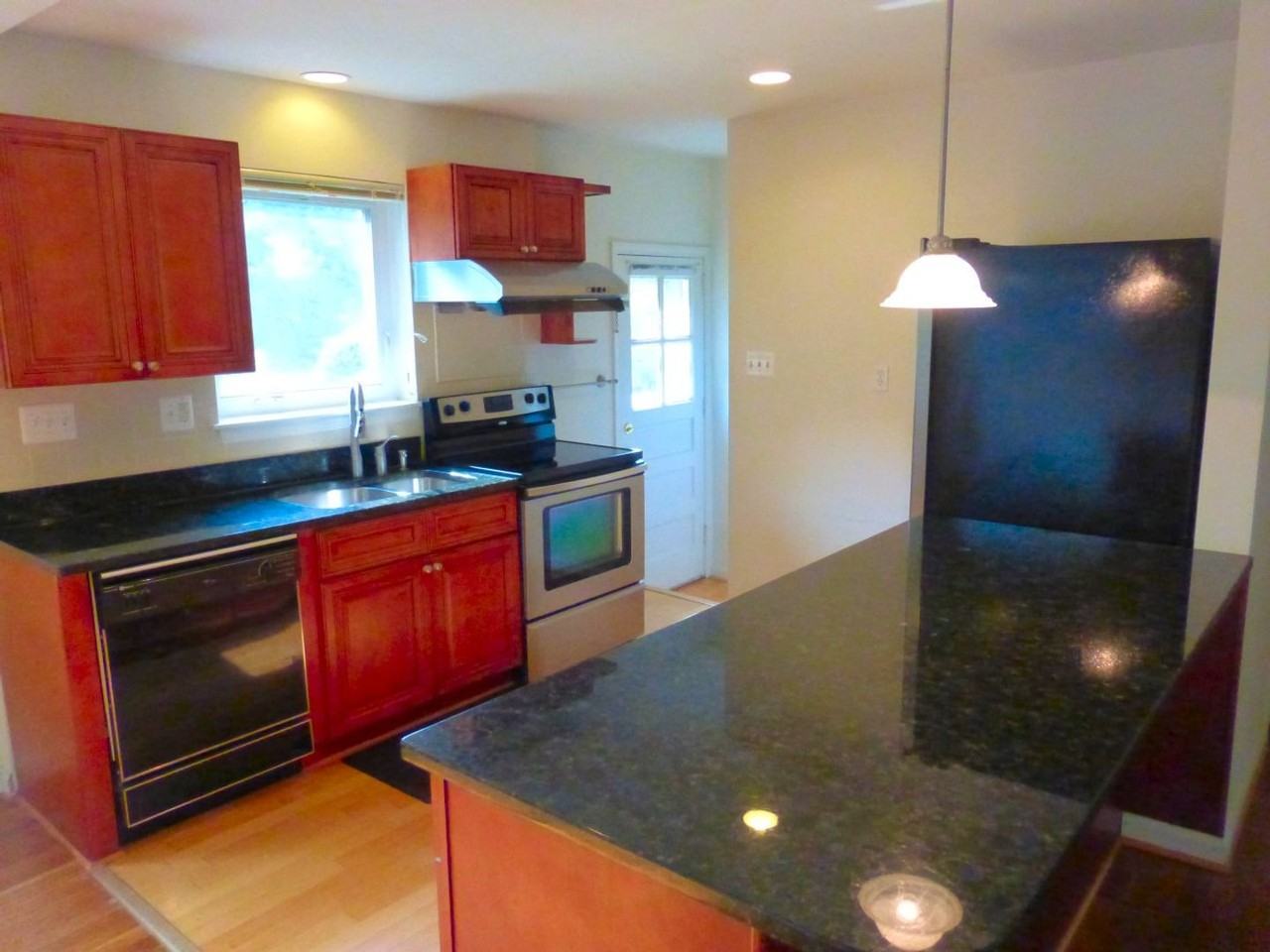 118 Falls Ave - Photo 3 of 21