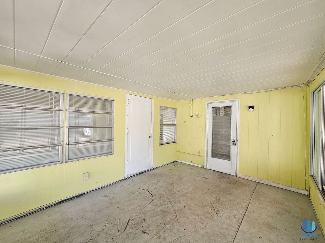 5706 Dr Martin Luther King Jr St N - Photo 3 of 23