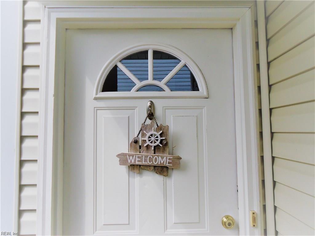 2137 Marina Bay Cv - Photo 3 of 32