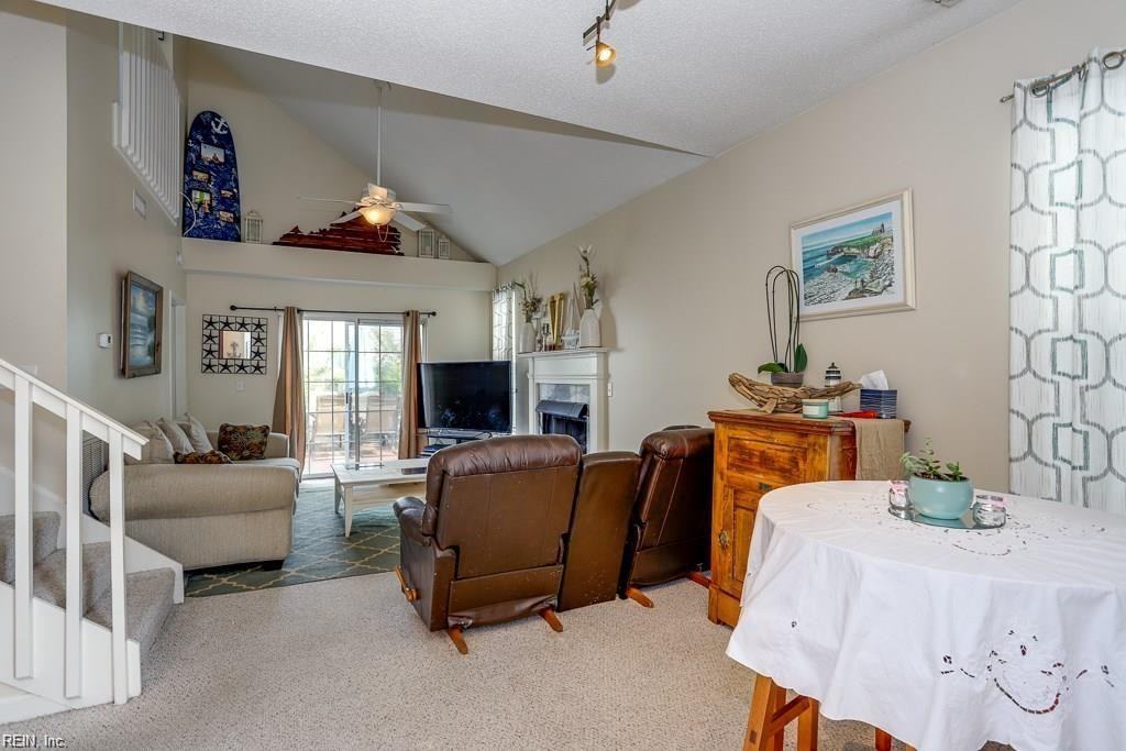 2137 Marina Bay Cv - Photo 4 of 32