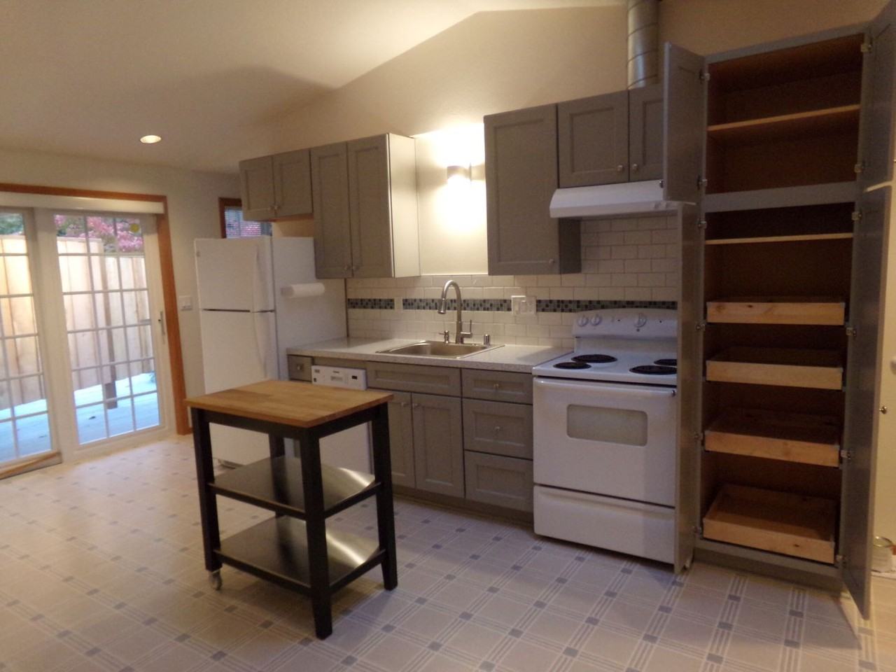 711 N Morrison Rd - Photo 2 of 16