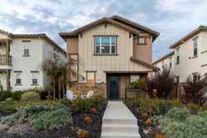 featured image of 2997 Abrams Dr