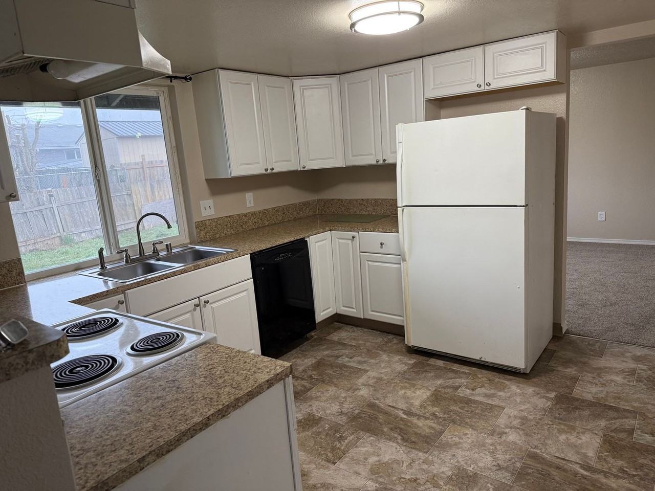 623 190th Street Ct E - Photo 3 of 13