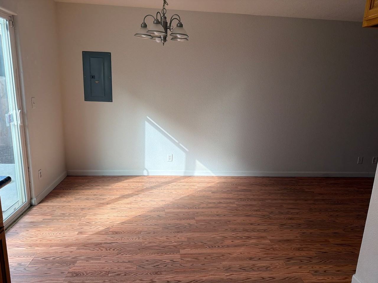 243 F St - Photo 5 of 15