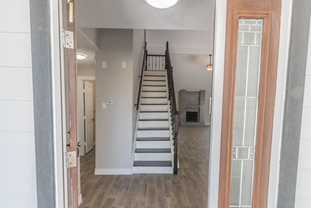 12850 Ashford Creek Dr - Photo 2 of 18