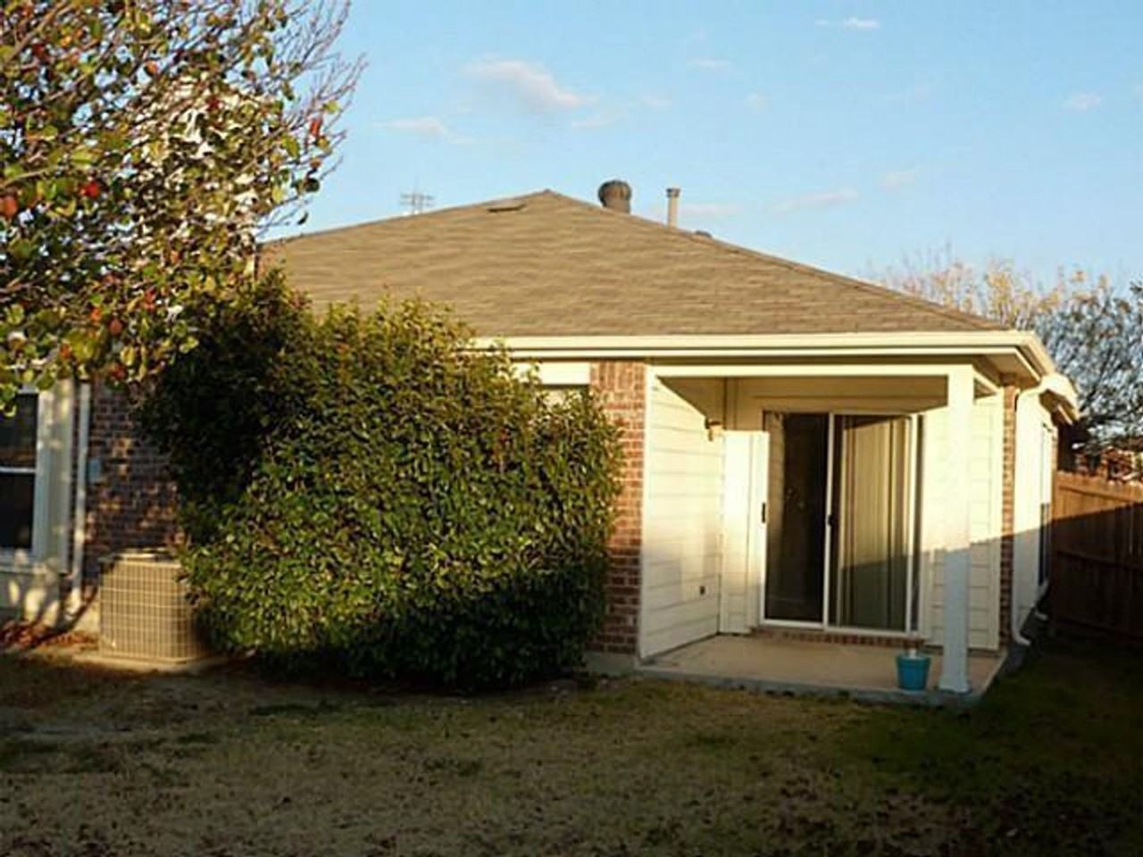 111 Waterford Dr - Photo 7 of 22