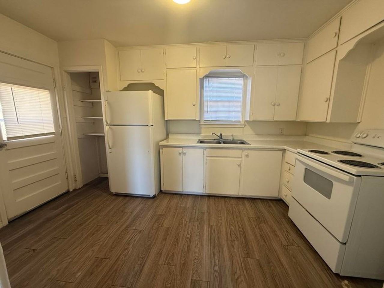 2008 36th St - Photo 7 of 11