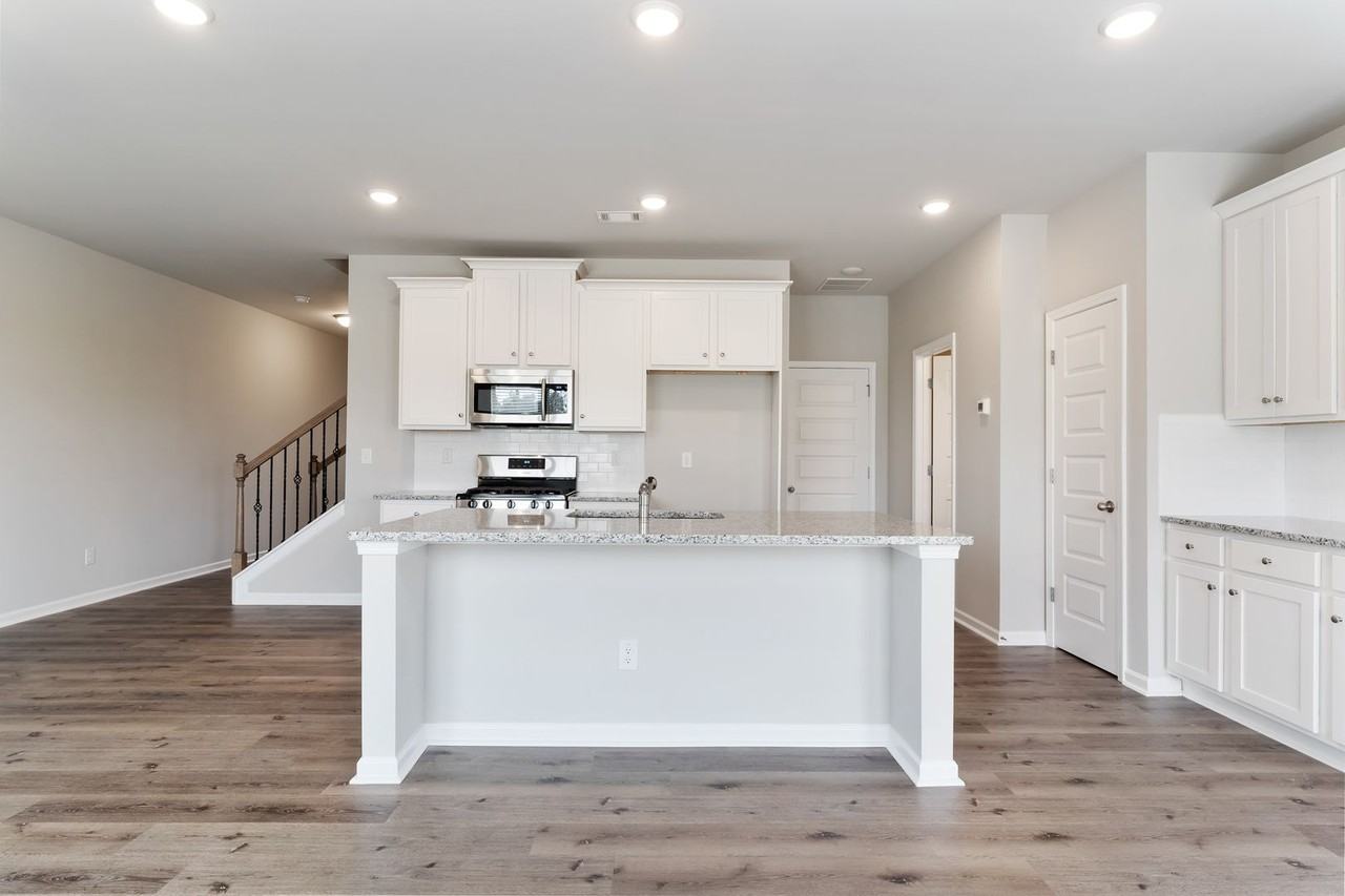 3785 Prospect Point Dr - Photo 6 of 20