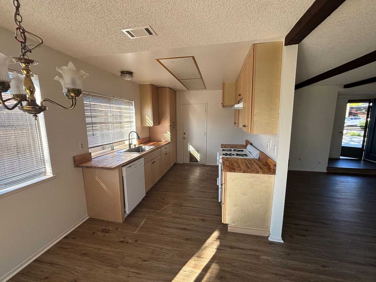 274 Mountain View Dr - Photo 4 of 11