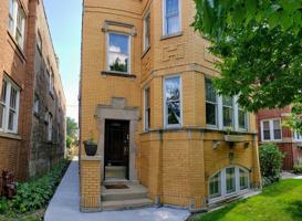 featured image of 5335 W Montrose Ave #1