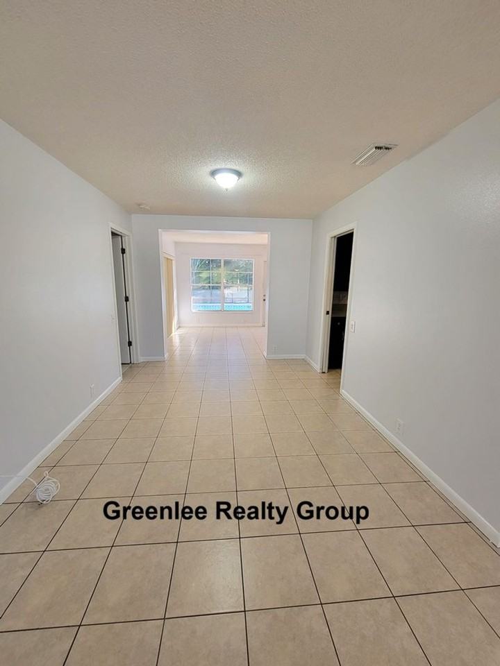 8542 Braxton Dr - Photo 6 of 34