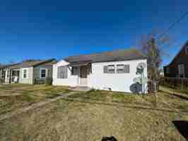 featured image of 1878 Delaware St