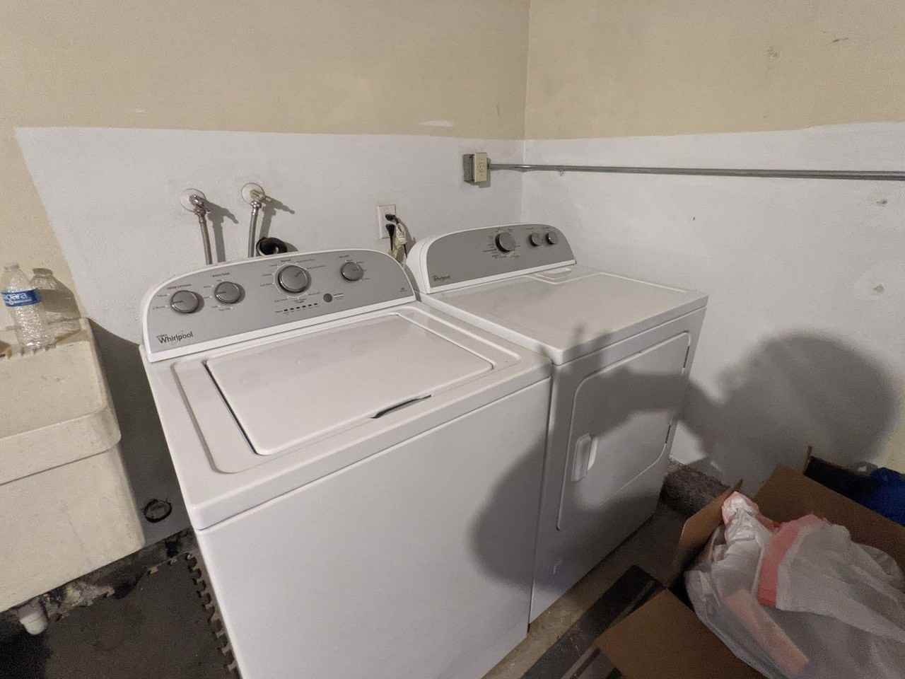 671 S College Ave - Photo 6 of 33