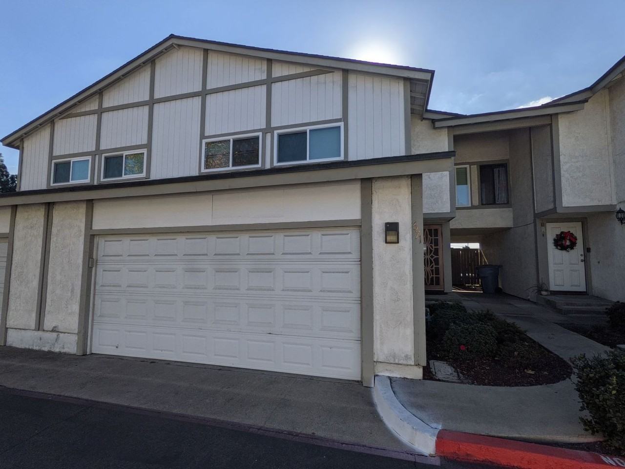 671 S College Ave - Photo 7 of 33