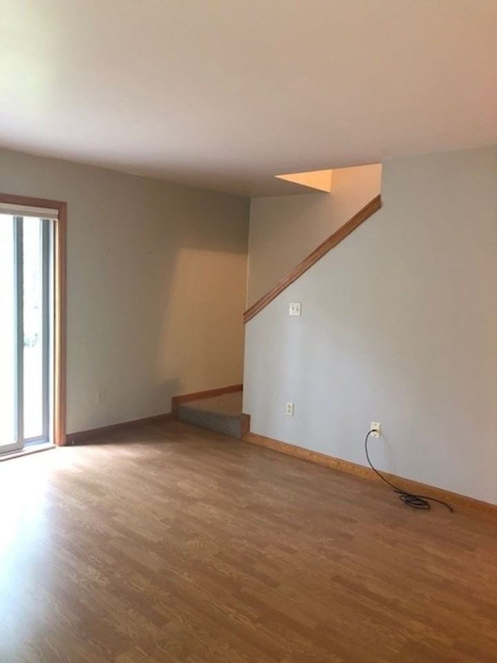 152 Mckeen St #B5 - Photo 5 of 17