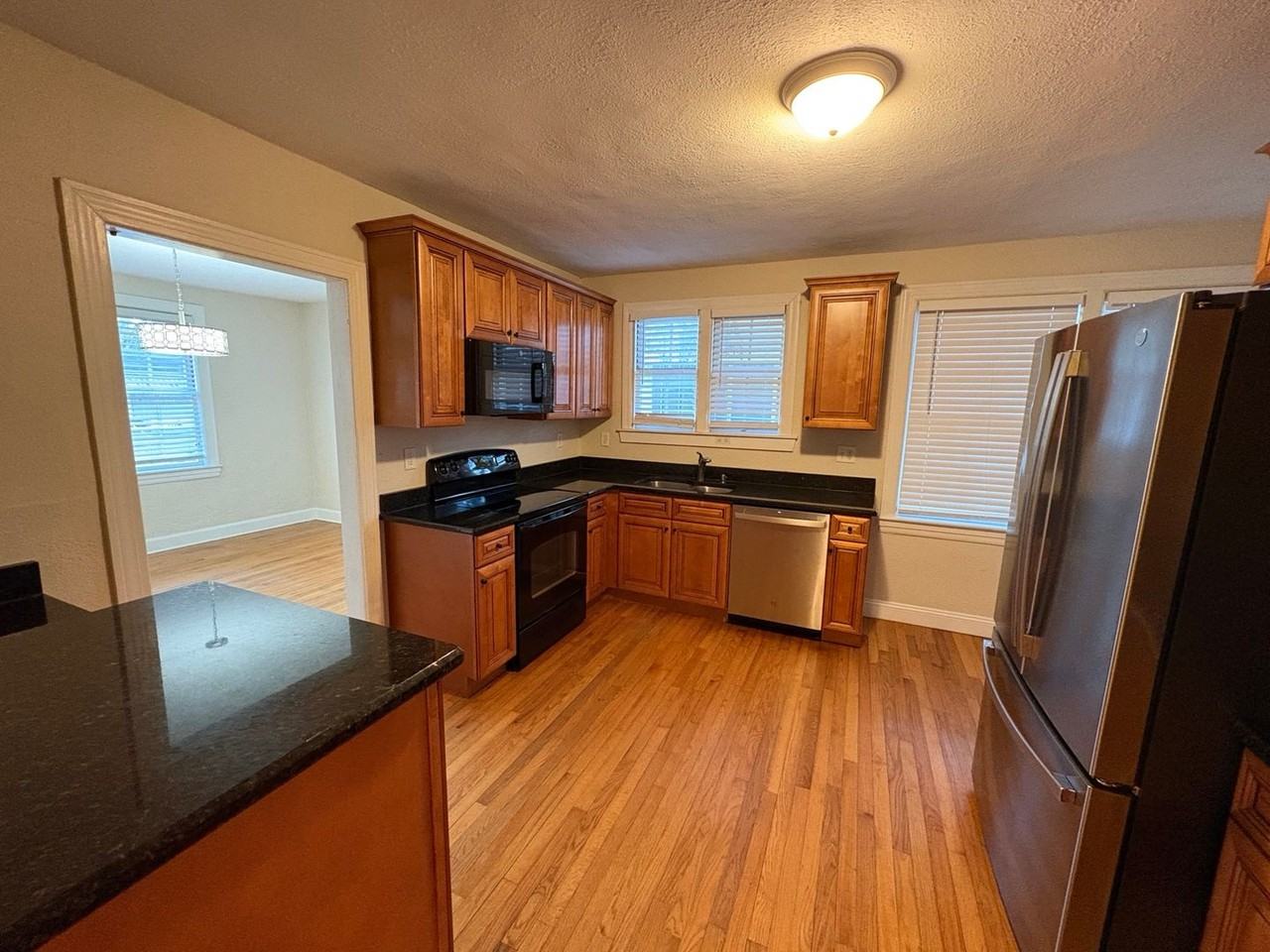 4839 Astral St - Photo 2 of 12