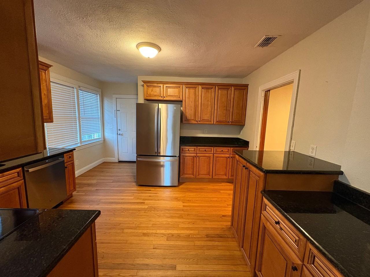 4839 Astral St - Photo 3 of 12