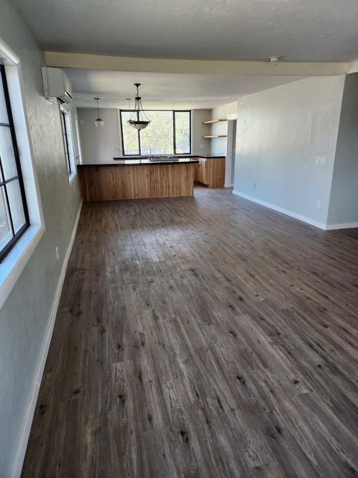 3433 Willow St #1 - Photo 4 of 14