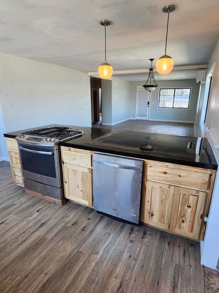 3433 Willow St #1 - Photo 6 of 14