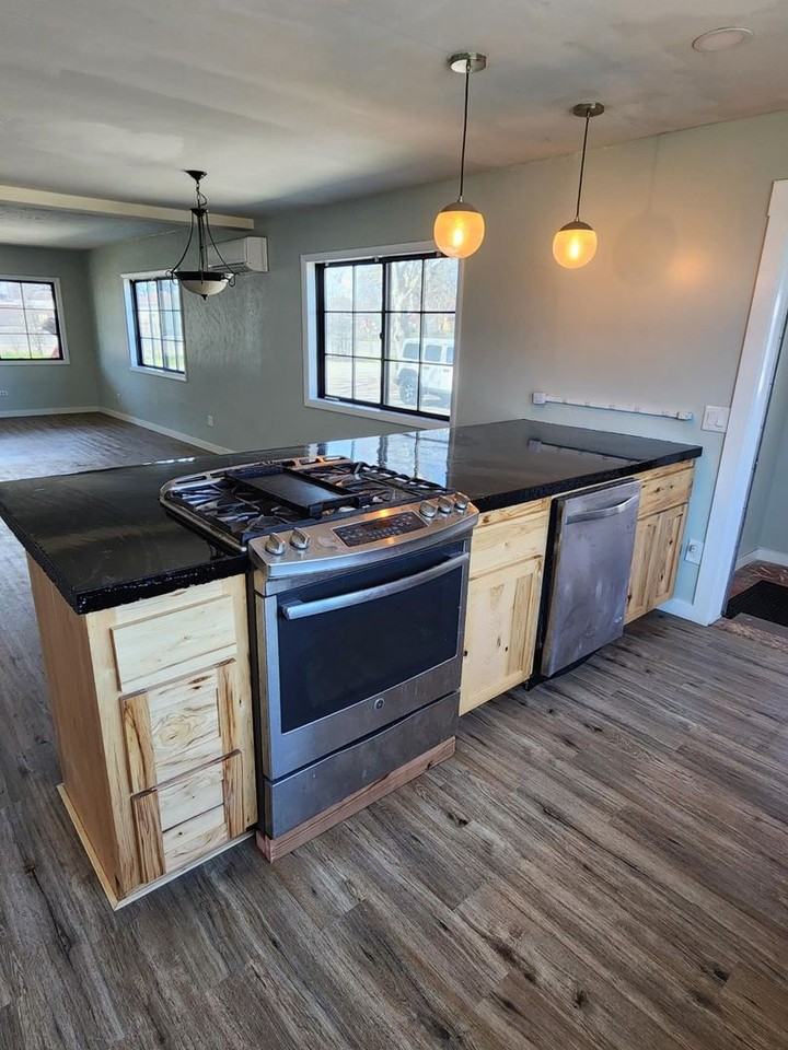 3433 Willow St #1 - Photo 7 of 14