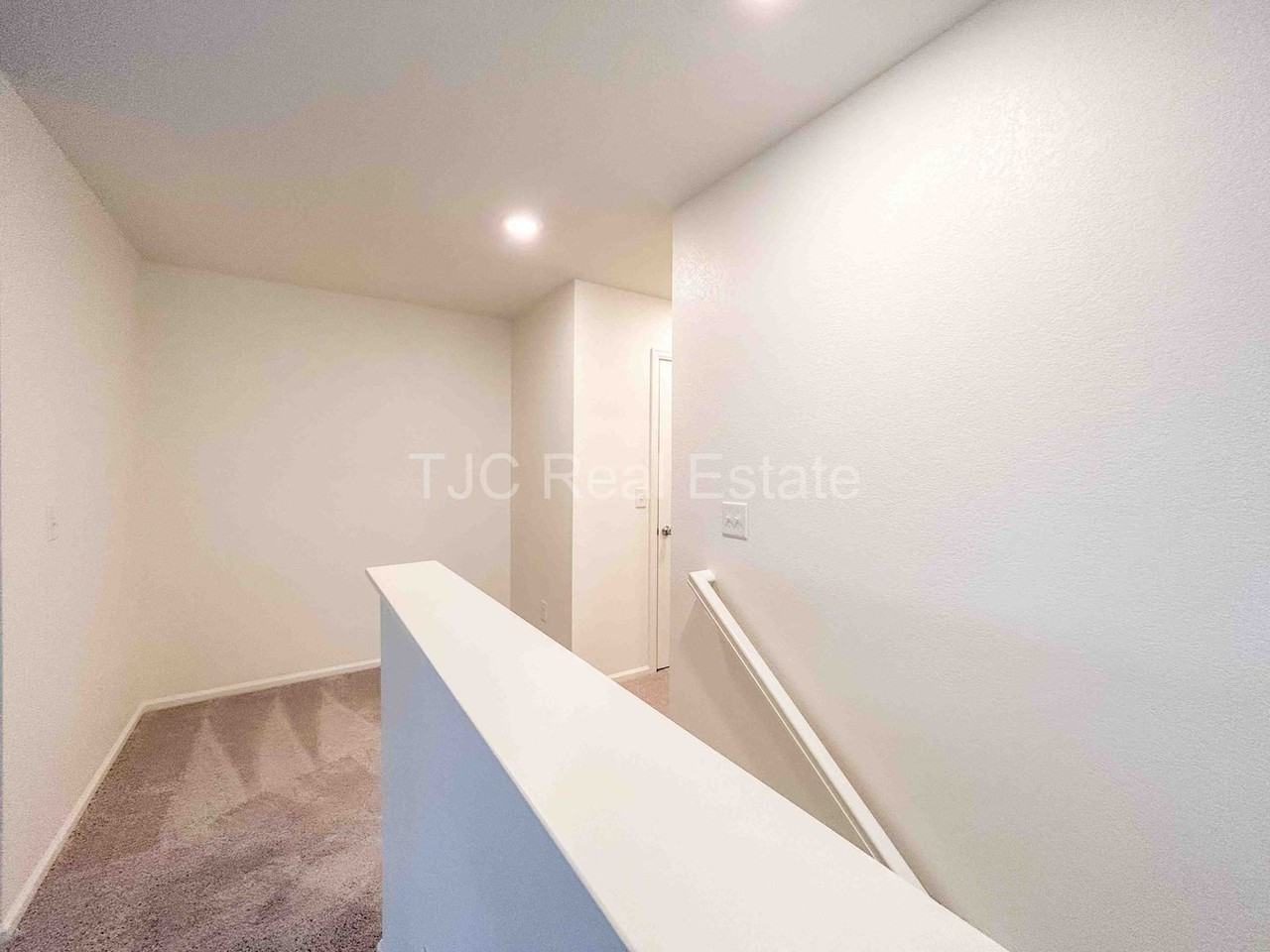 6277 N Nepal Ct - Photo 4 of 15