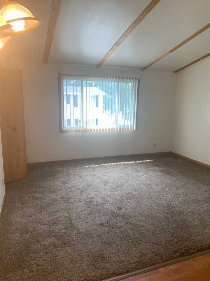 3507 Schofield Ave - Photo 3 of 8