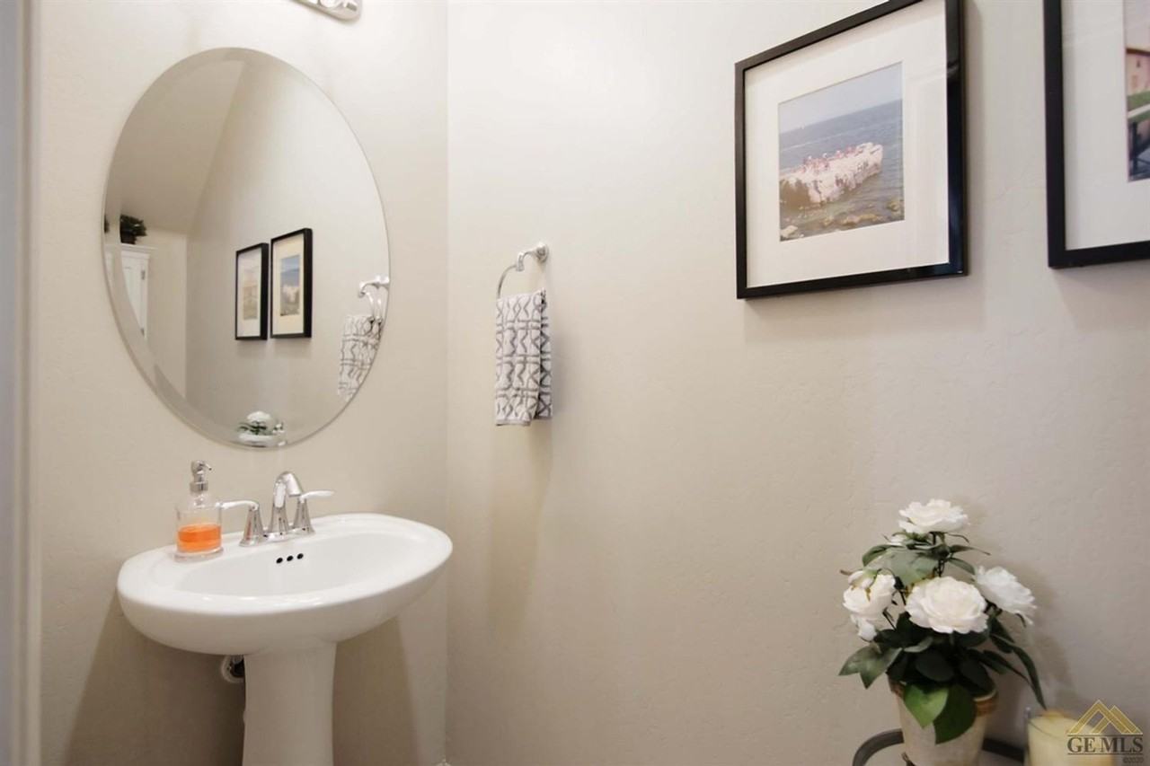 1909 Delacorte Dr - Photo 6 of 19