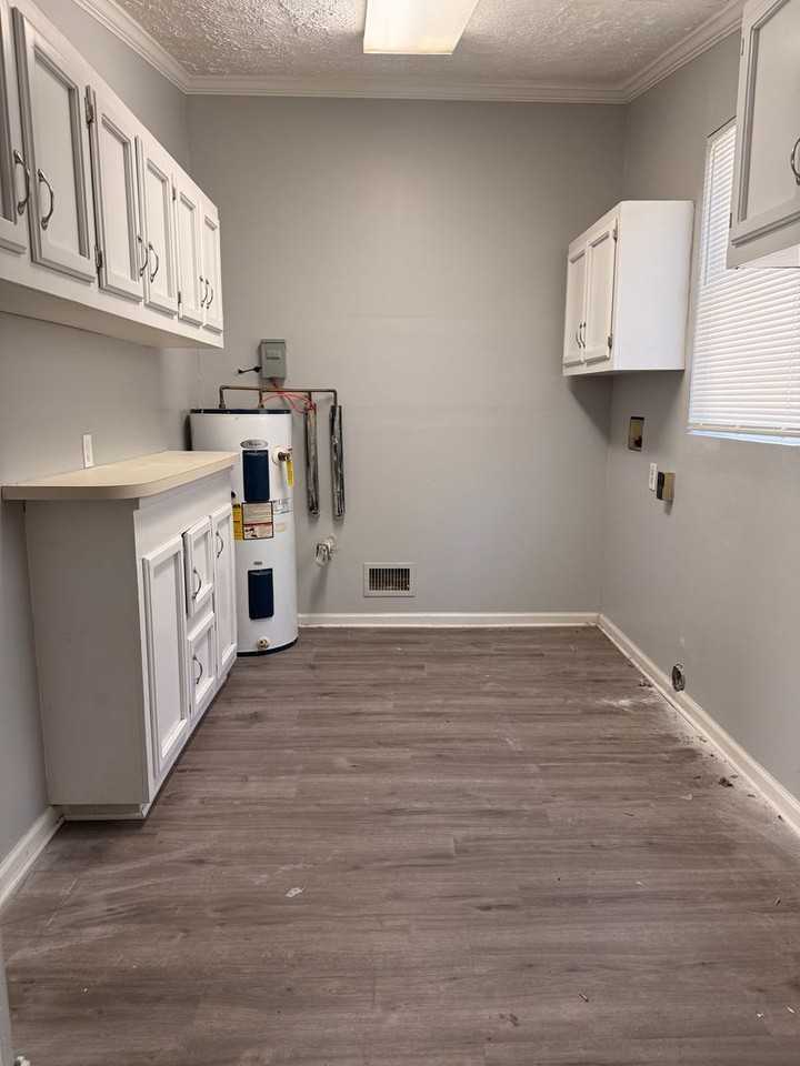 4930 Ward Rd - Photo 2 of 15