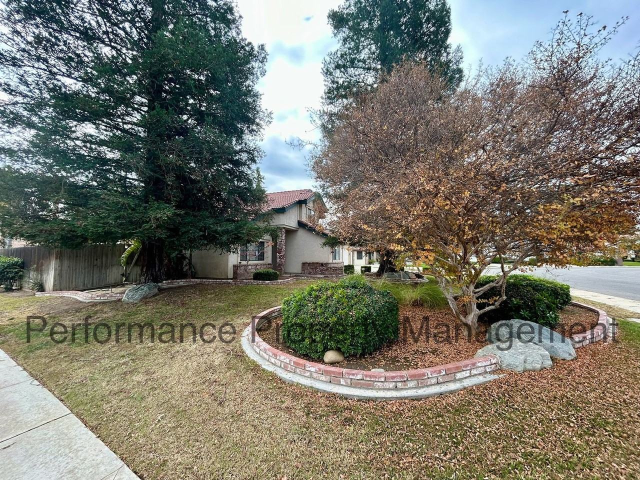 9901 Seven Oak Ct - Photo 2 of 25