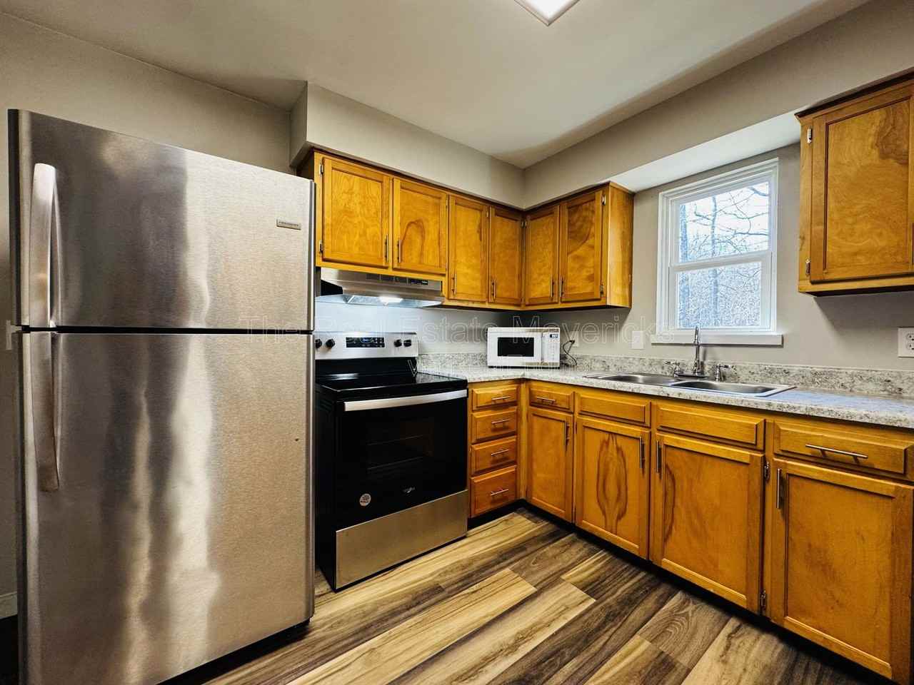 131 Pace Dr #C6 - Photo 3 of 11