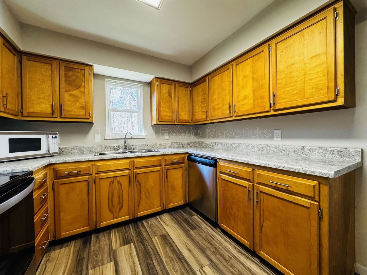 131 Pace Dr #C6 - Photo 4 of 11