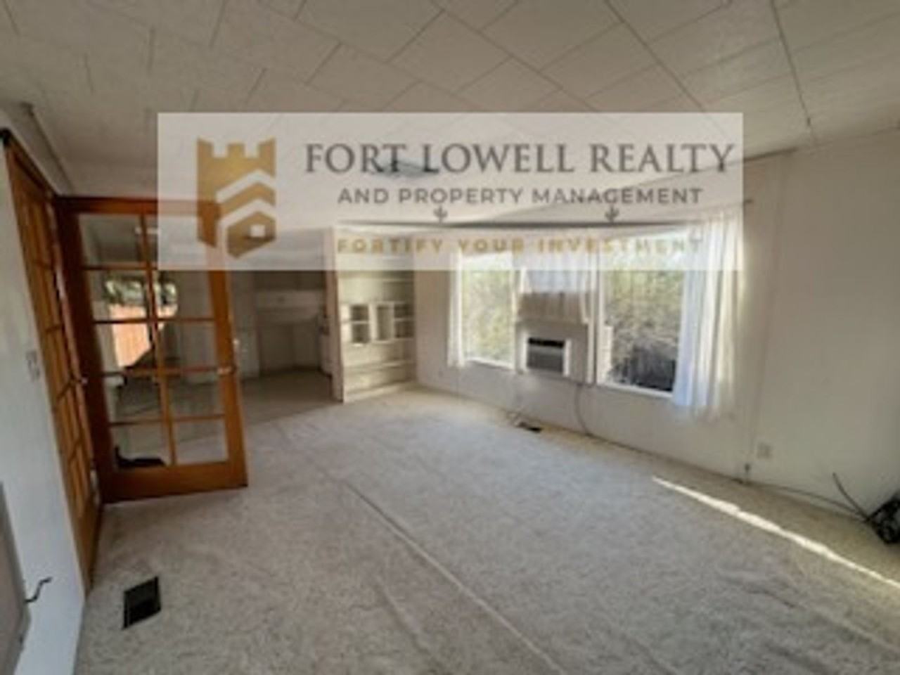 2747 S Kinney Rd - Photo 3 of 12