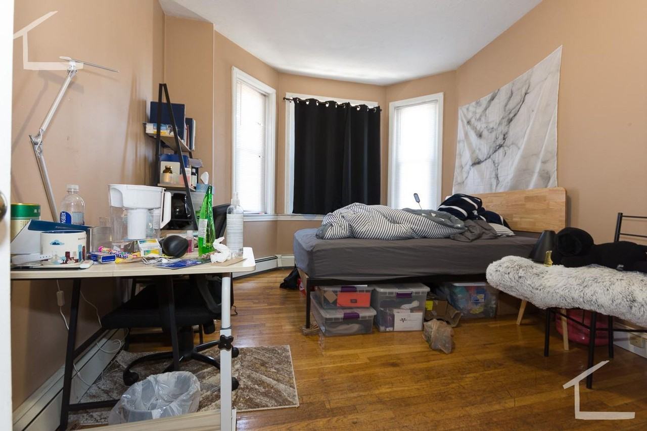 183 Harvard Ave - Photo 5 of 10