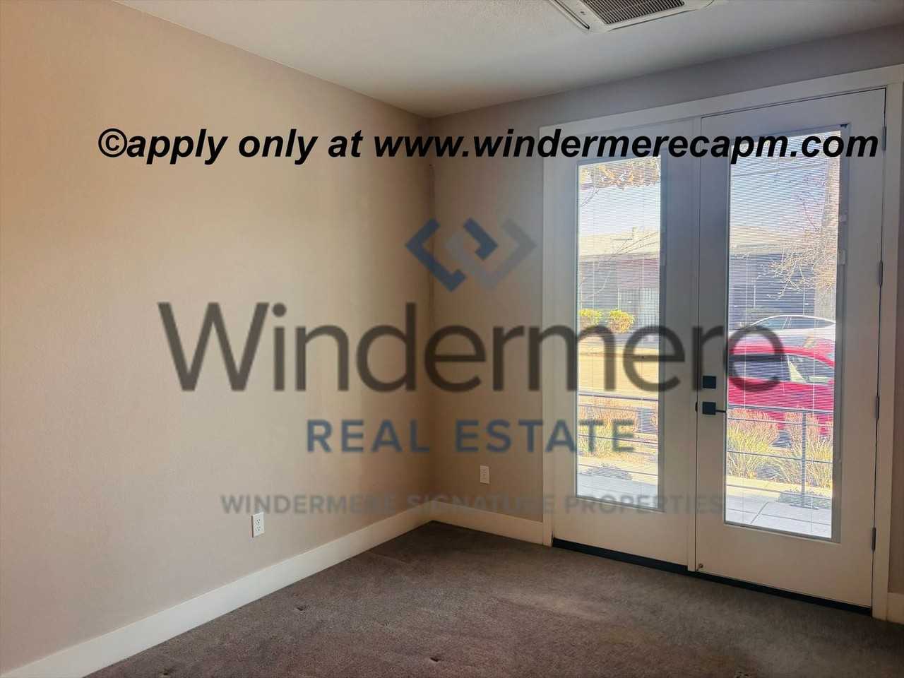 1612 20th St - Photo 3 of 21