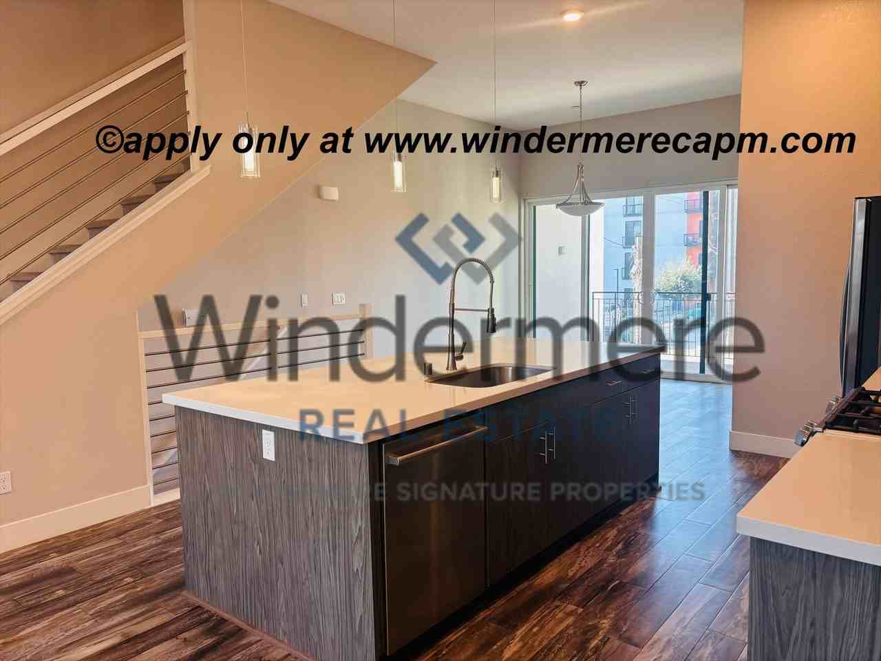 1612 20th St - Photo 7 of 21