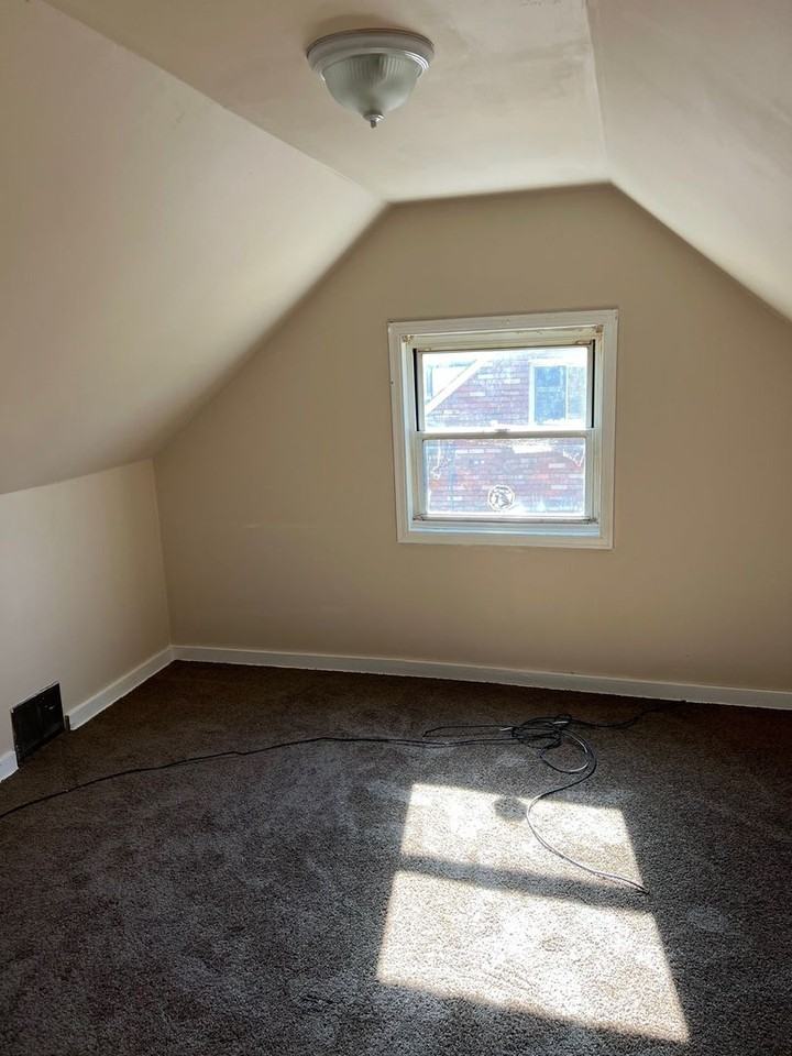 332 Marose Dr - Photo 3 of 7