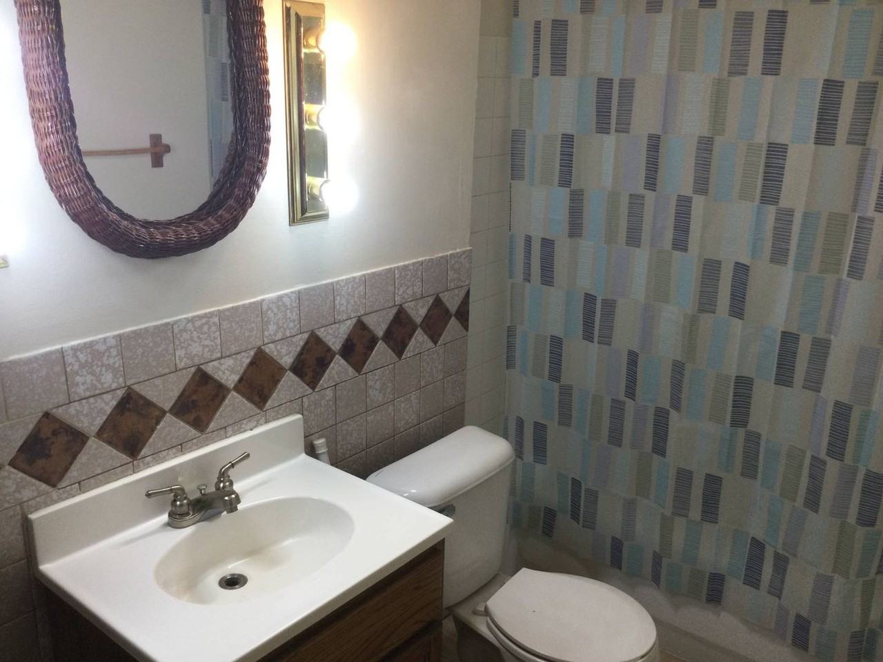 4837 Woodland Hills Blvd - Photo 6 of 13