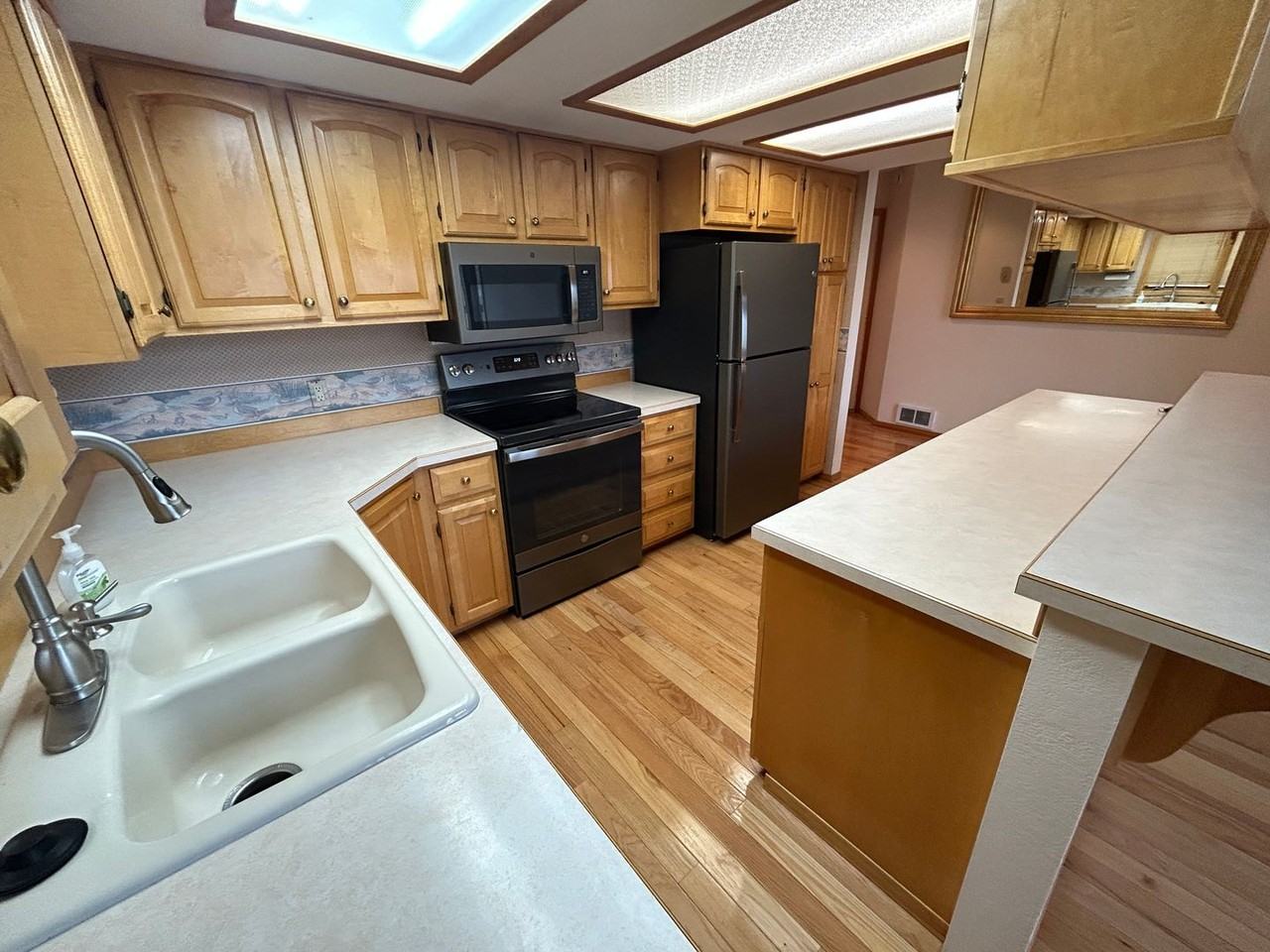 183 Golf Ter - Photo 7 of 29