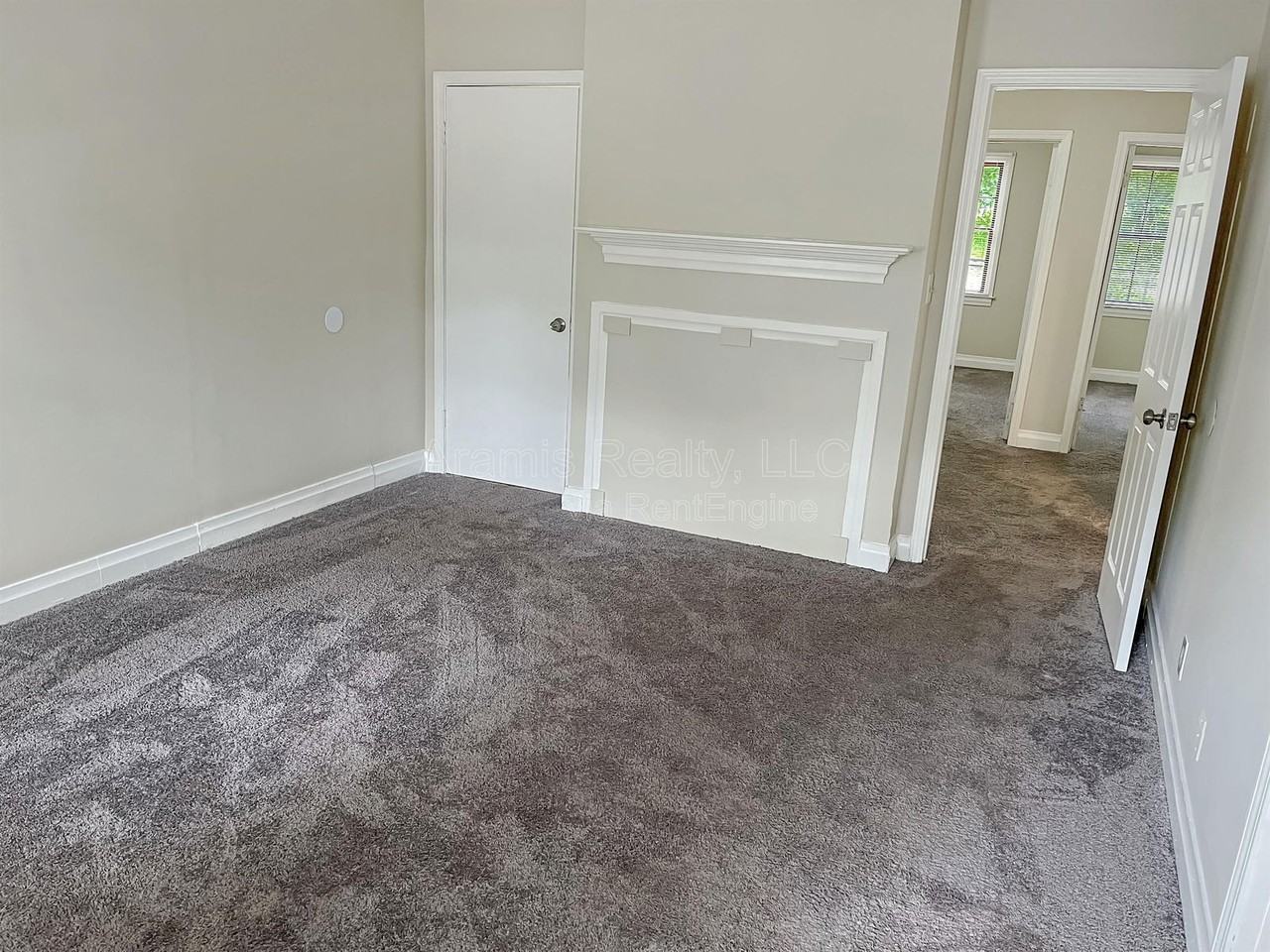 195 Hedges St Se - Photo 4 of 10