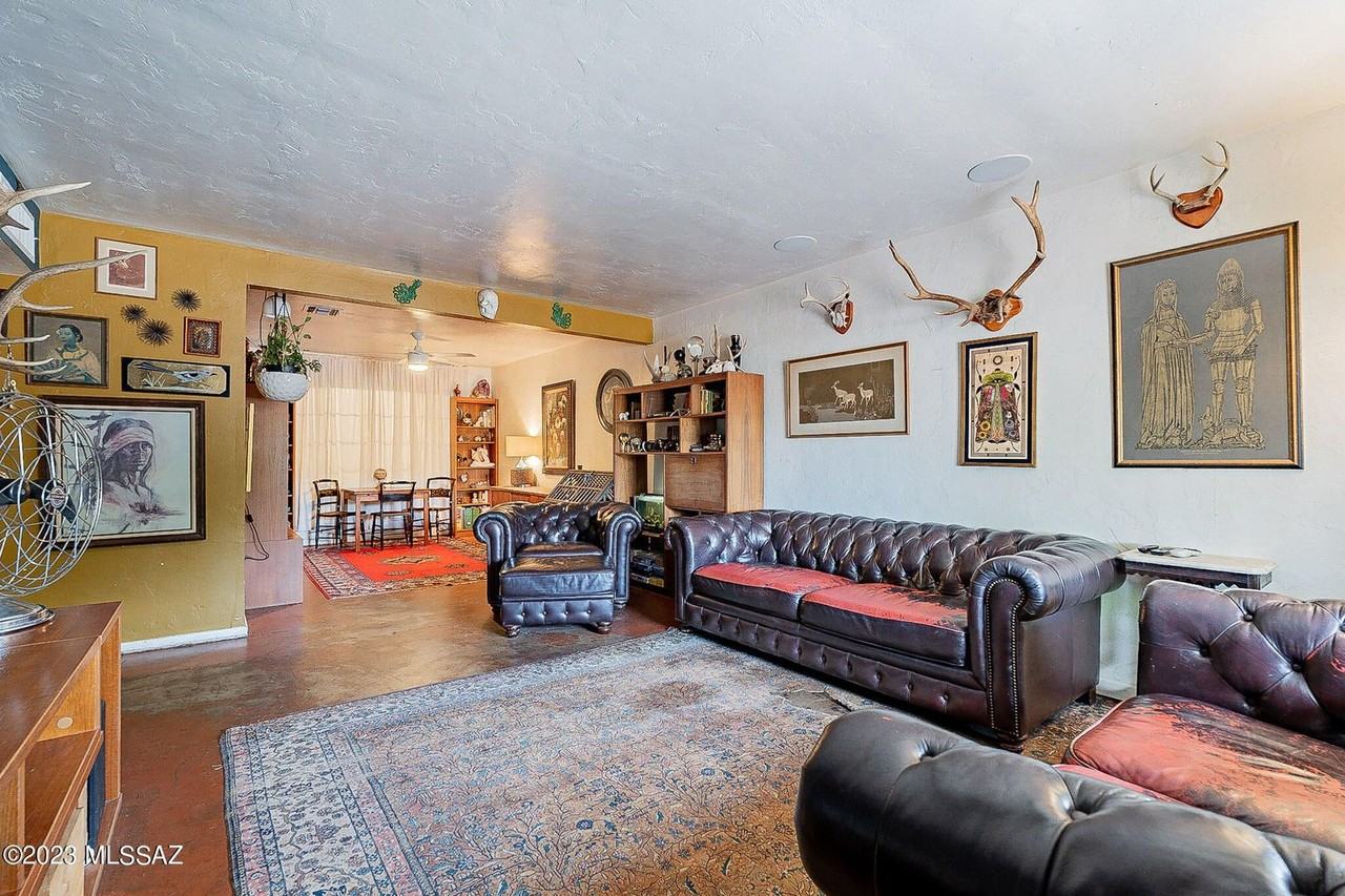 6534 E 12th St - Photo 3 of 11