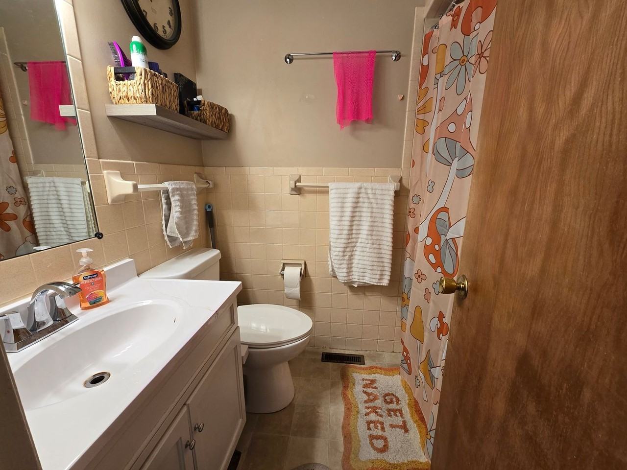 203 Eisenhower Dr - Photo 5 of 7