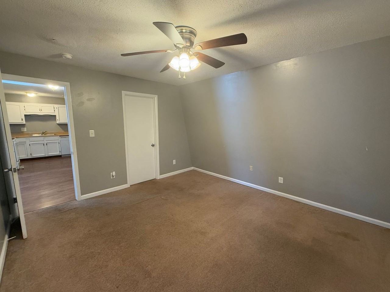 1721 N Jim Minor Rd #A - Photo 7 of 9