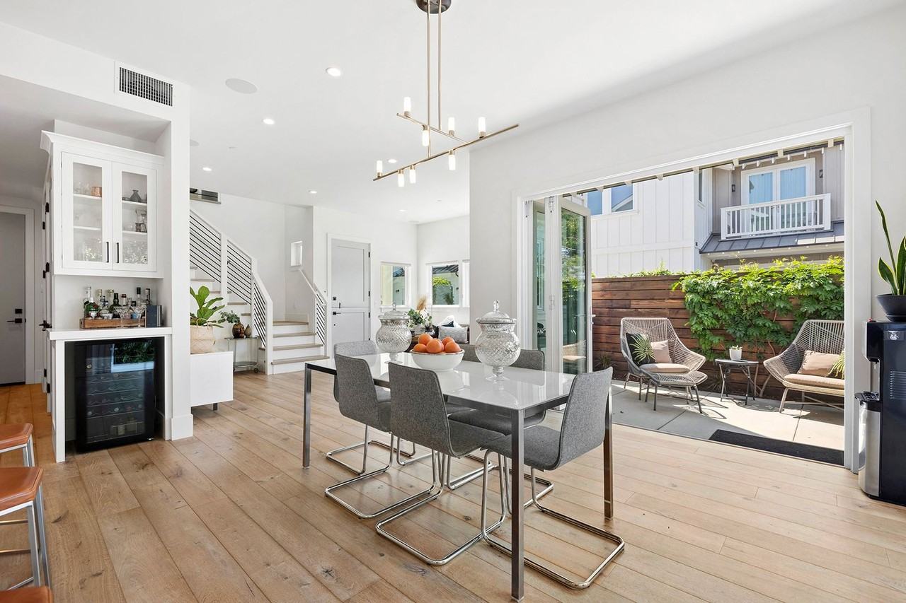 171 22nd St - Photo 7 of 31