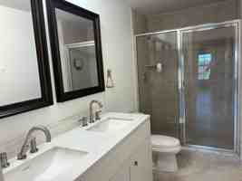 featured image of 886 Park Ave #402