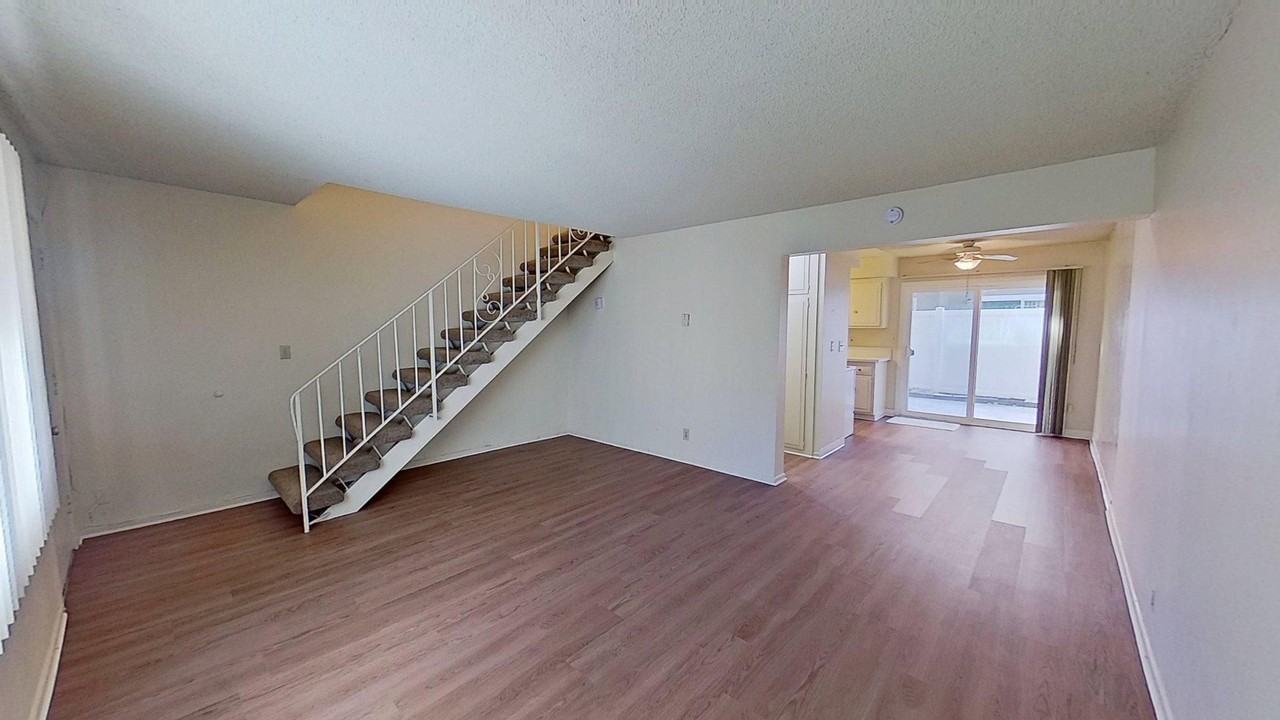 12092 Bailey St - Photo 4 of 20