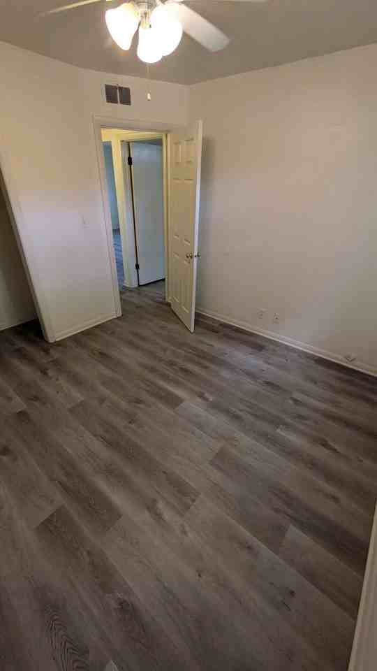 5773 N 94th St - Photo 3 of 11