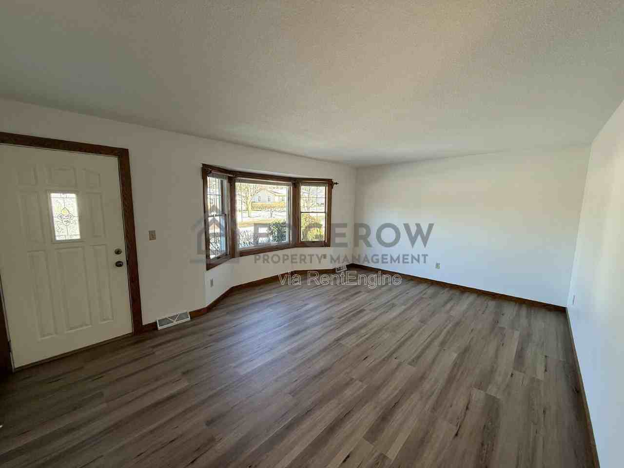 2540 Ancient Dr Sw - Photo 3 of 26