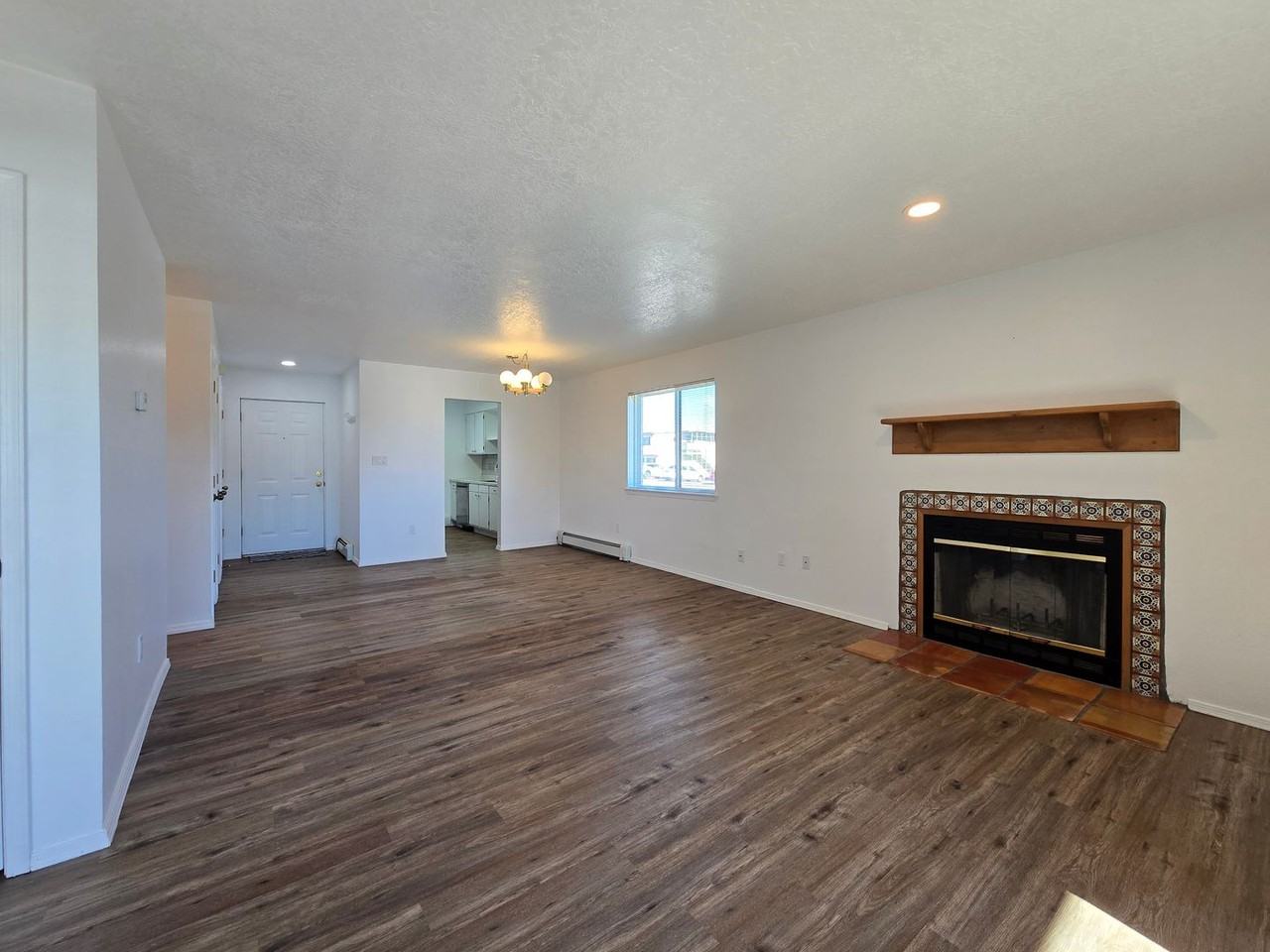 1300 Iris St #112 - Photo 3 of 20