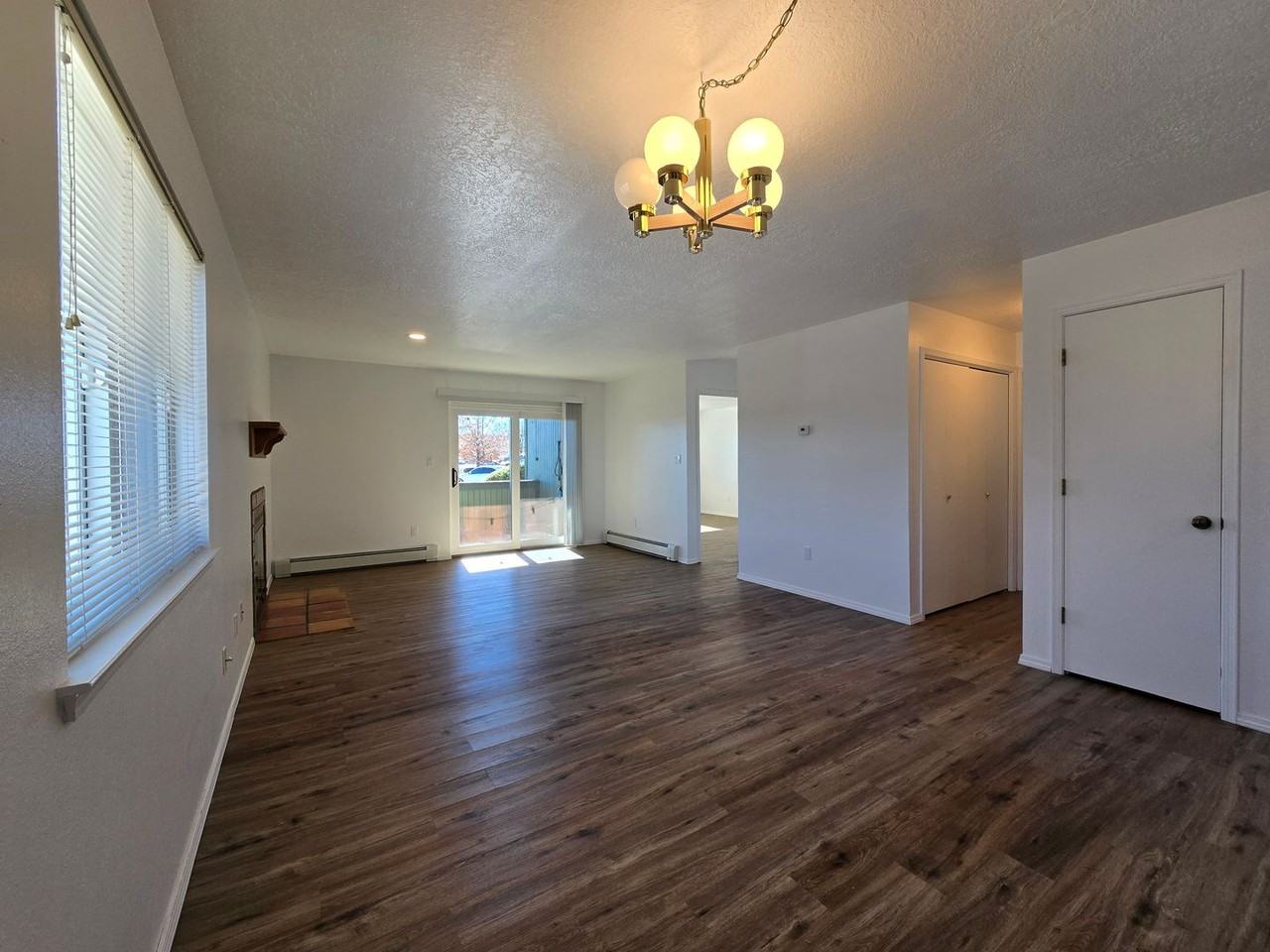 1300 Iris St #112 - Photo 5 of 20